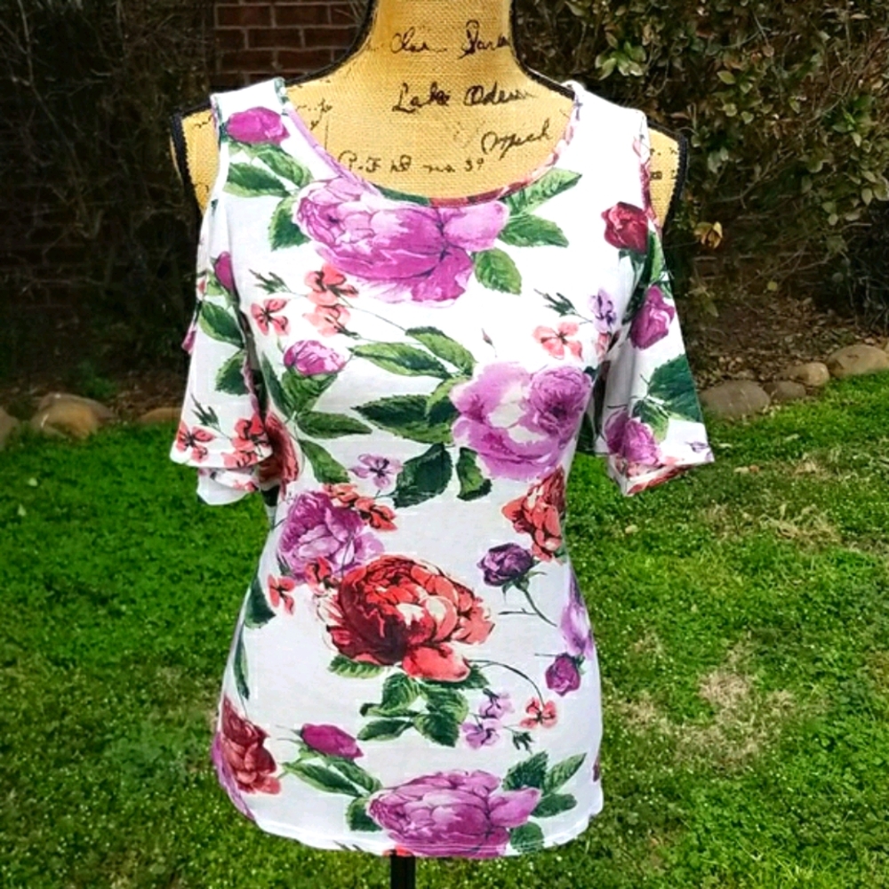 Floral Cold Shoulder Swing Top